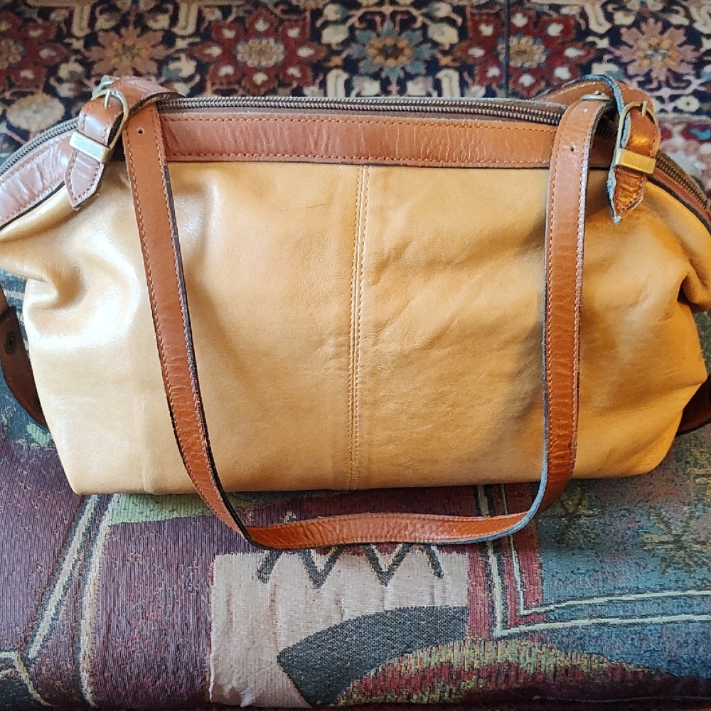 Vintage Bonwit Teller Tan Leather Shoulder Bag